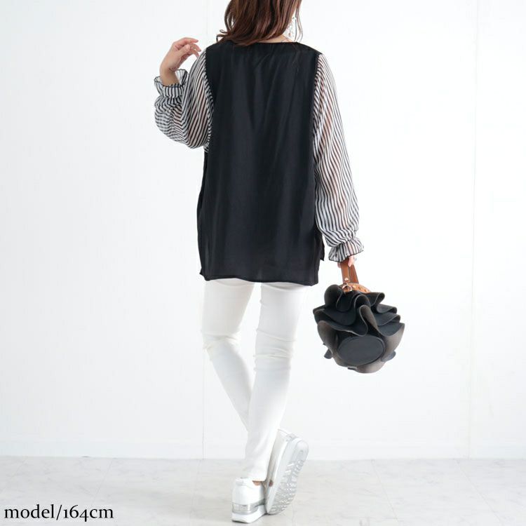 大きいサイズ レディース ストライプ袖スキッパーブラウス　fem-307