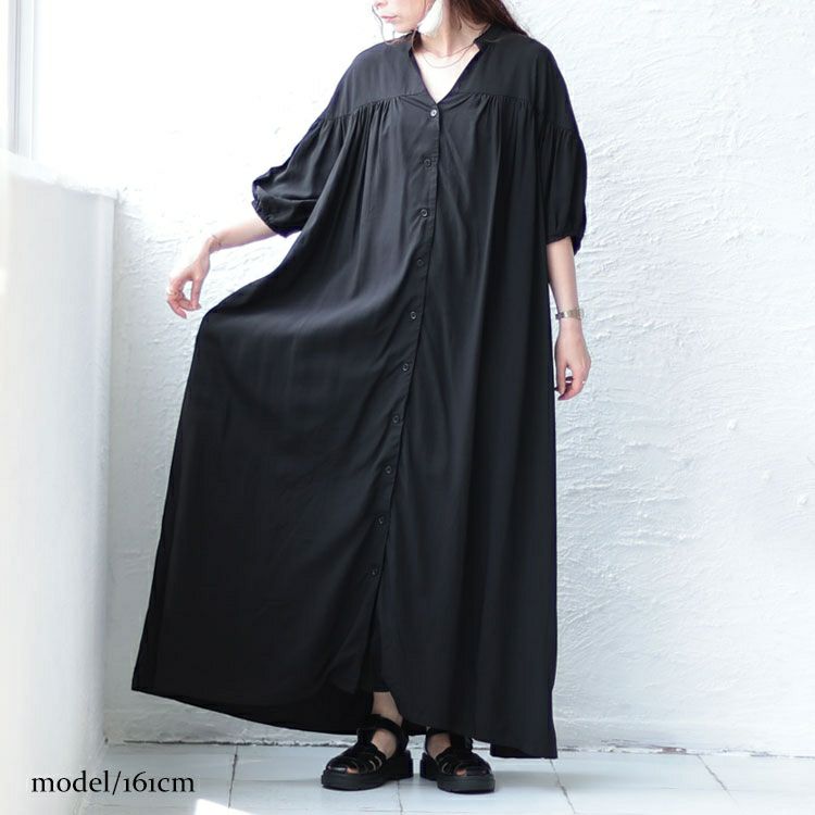 大きいサイズ レディース とろみ布帛キーネックギャザーマキシワンピース　maru-6685