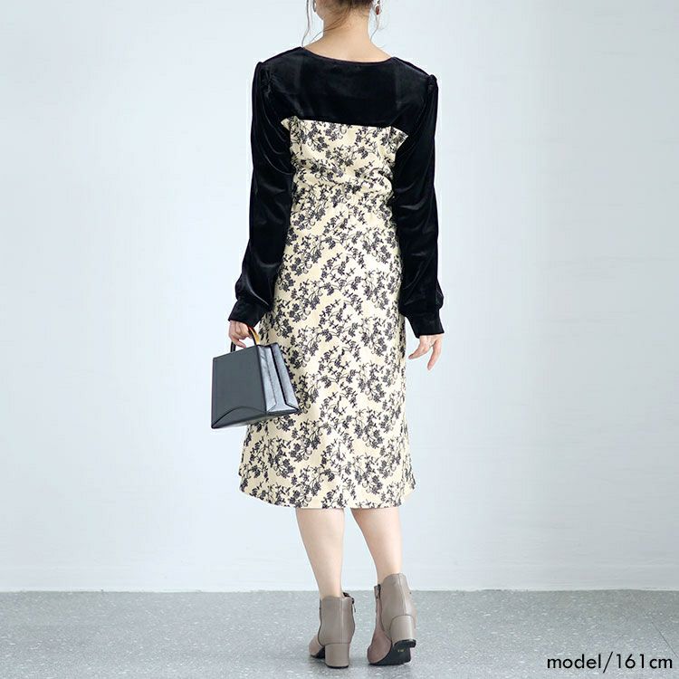 大きいサイズ レディース 胸元切替え花柄フレアワンピース　goldy-1370