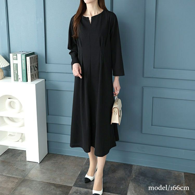 大きいサイズ レディース パール付きネックウエストタックワンピース　mncut-142045