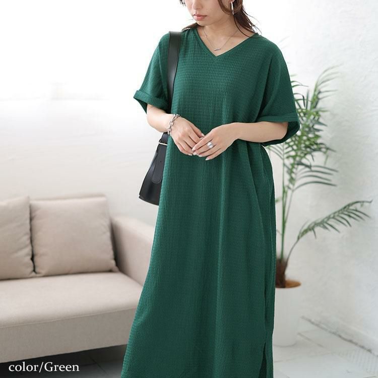大きいサイズ レディース Vネックスリット入りワンピース　fem-443 グリーン