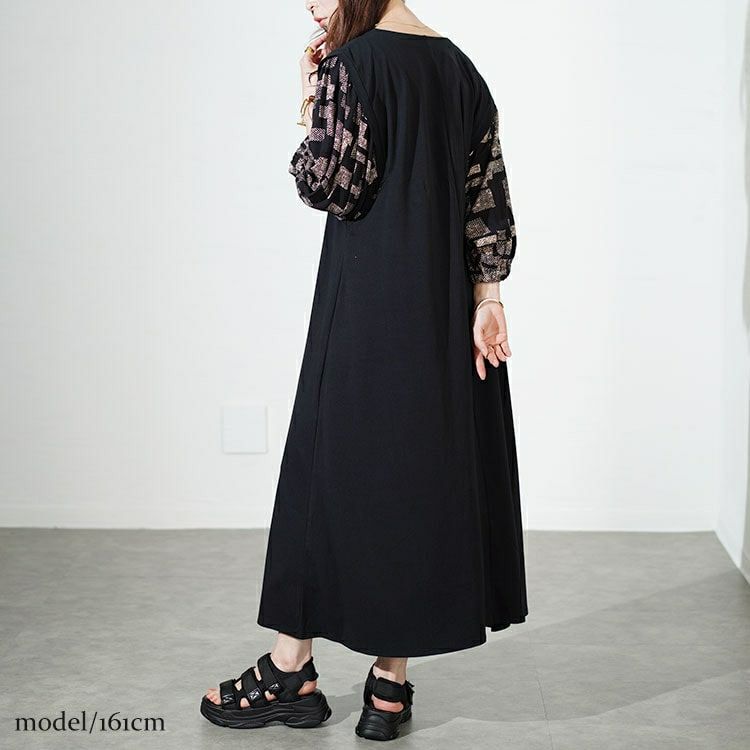 大きいサイズ レディース 接触冷感ジオメトリック柄ボリュームスリーブ切替えワンピース　kt-7824560