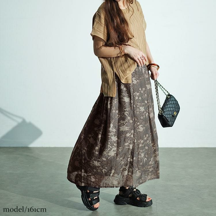 大きいサイズ レディース ボタニカル柄フロッキープリントタックフレアスカート　nw-24022 グレー