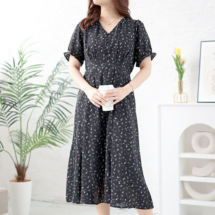大きいサイズ レディース Vネック小花柄ワンピース　goldy-1502