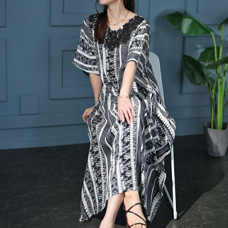 大きいサイズ レディース 胸元レースエスニック柄ドルマンワンピース　kt-7824590