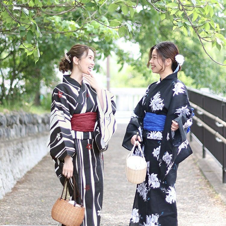 大きいサイズ レディース 【シアー浴衣】浴衣4点セット よろけに桜柄 上下セパレート浴衣＆結び帯＆インナー（4点）　yukata-s9s