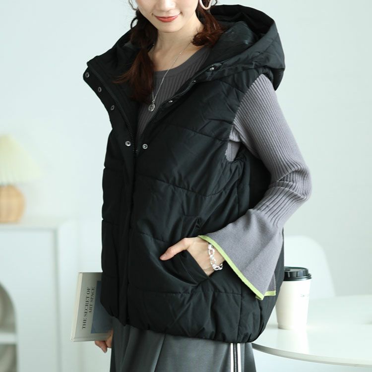 大きいサイズ レディース 防風撥水フード取り外し中綿ベスト　mnfk-548712