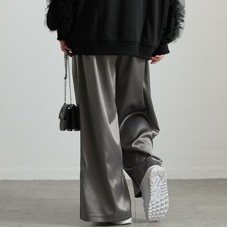 大きいサイズ レディース ストレッチサテンタックワイドパンツ　maru-30088 【メール便可】 チャコール