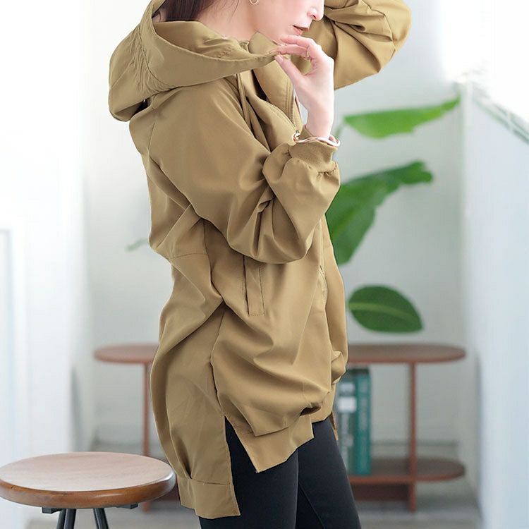 大きいサイズ レディース スリット入りマウンテンパーカー　goldy-1648