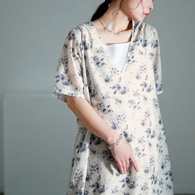 大きいサイズ レディース 花柄シフォンジャガード深Vネックワンピース　maru-30141