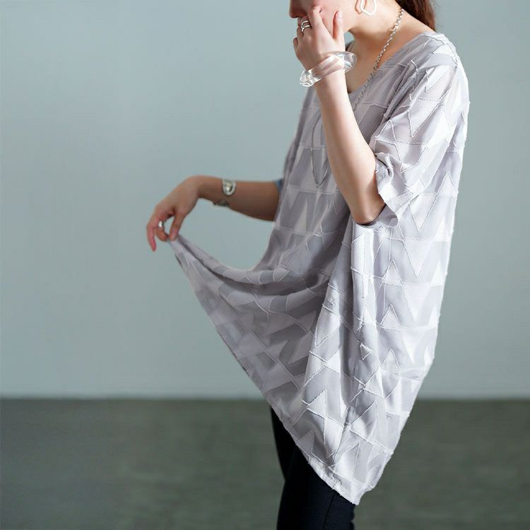 大きいサイズ レディース 幾何学柄Vネックコクーンチュニック　maru-30168 【メール便可】