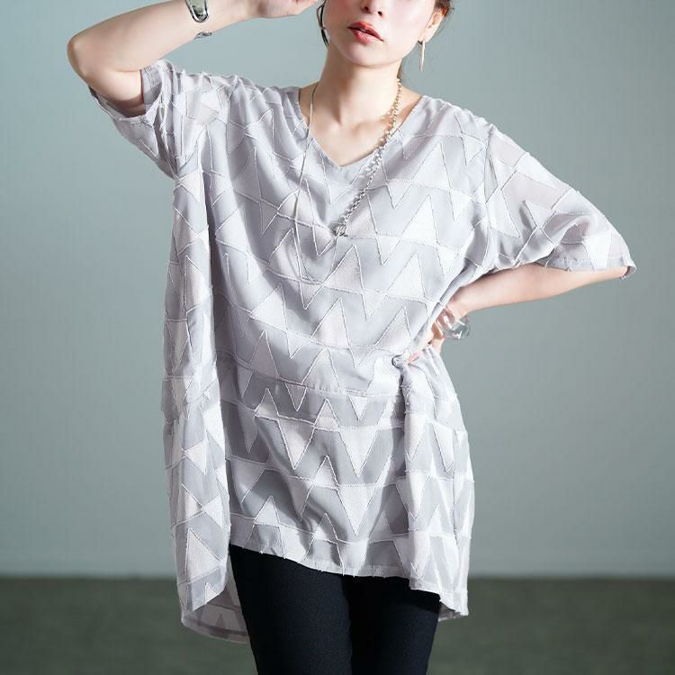 大きいサイズ レディース 幾何学柄Vネックコクーンチュニック　maru-30168 【メール便可】 アイスグレー