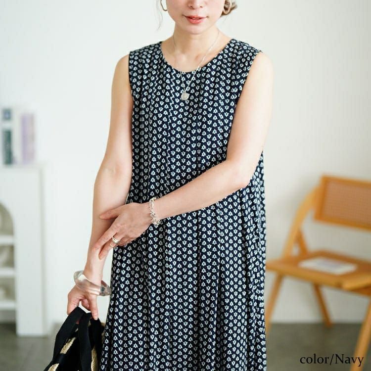 大きいサイズ レディース 接触冷感花柄タックノースリーブワンピース　cpdai-640830 【メール便可】