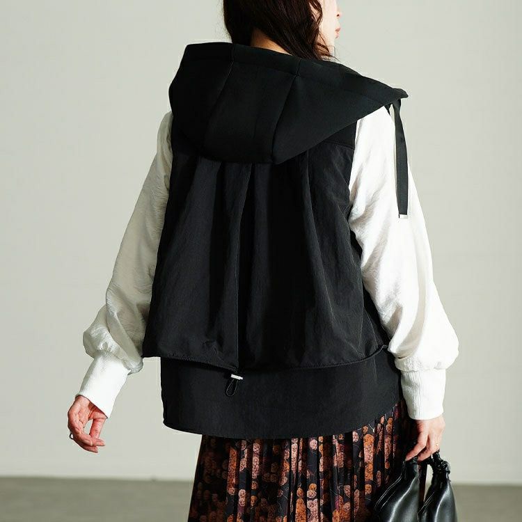 大きいサイズ レディース 異素材フード付き中綿ベスト mnfk-552808