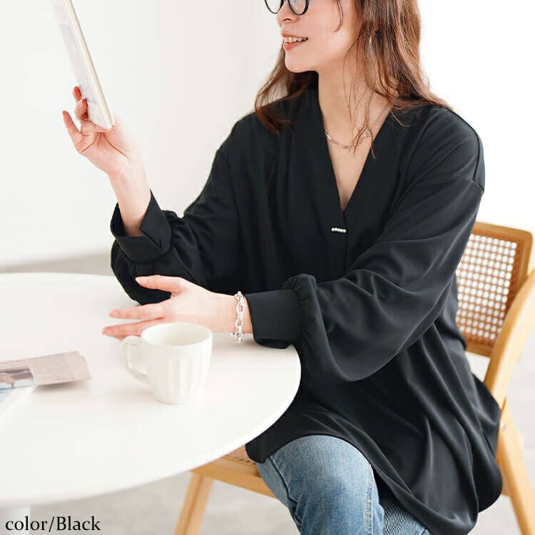 大きいサイズ レディース Vネックパール付き胸タックプルオーバー