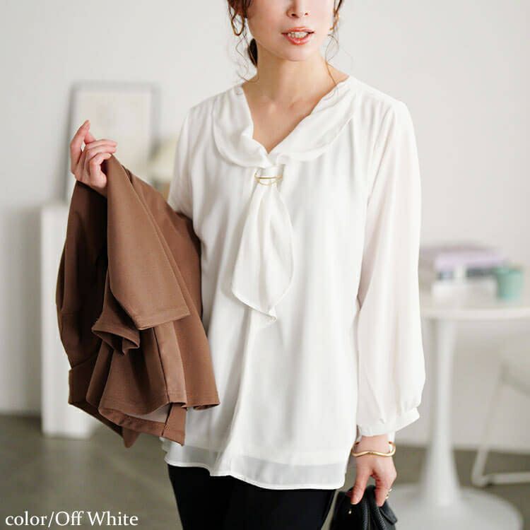 大きいサイズ レディース ゴールドパーツ付きラッフルタイブラウス