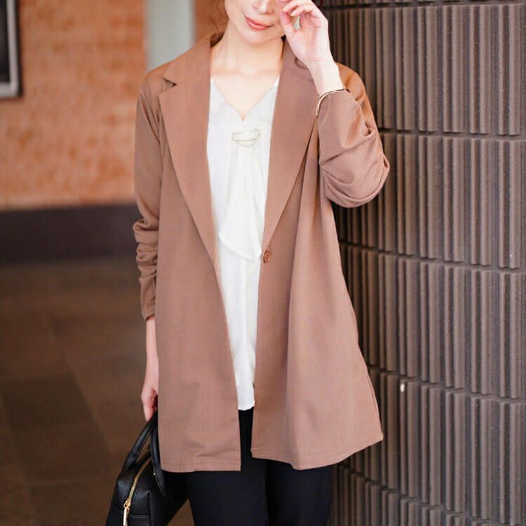 大きいサイズ レディース ゴールドパーツ付きラッフルタイブラウス