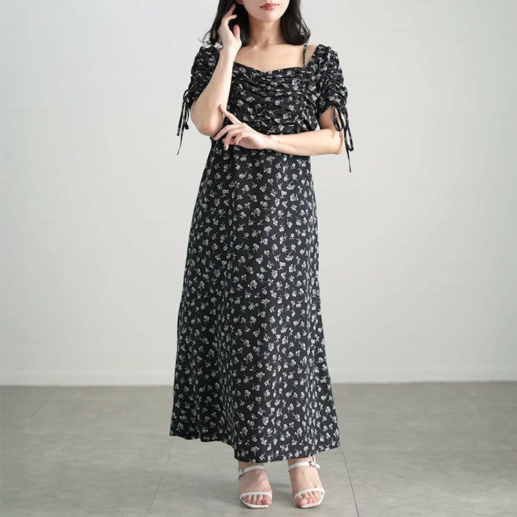 大きいサイズ レディース ギャザー花柄ワンピース ブラック