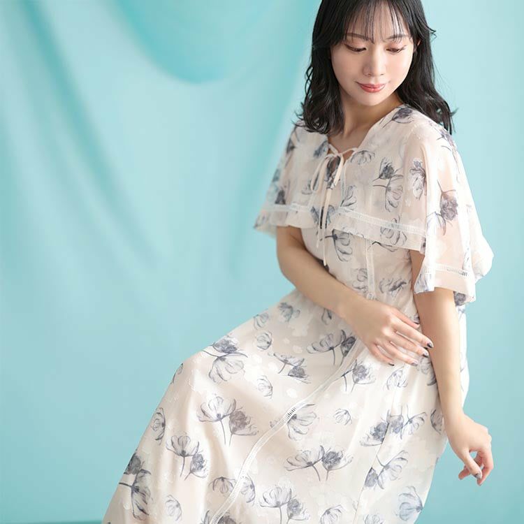 大きいサイズ レディース ケープスリーブフラワーワンピース