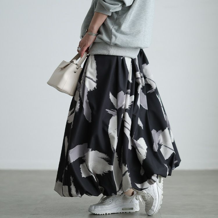 大きいサイズ レディース アート柄タックバルーンスカート