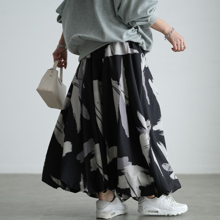 大きいサイズ レディース アート柄タックバルーンスカート