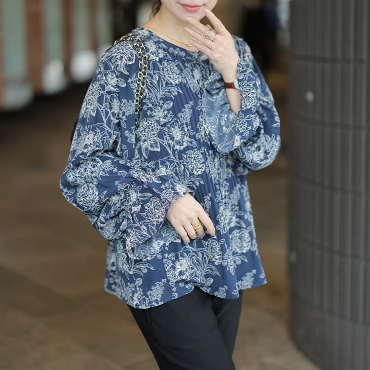 大きいサイズ レディース 花柄消しプリーツキャンディスリーブブラウス