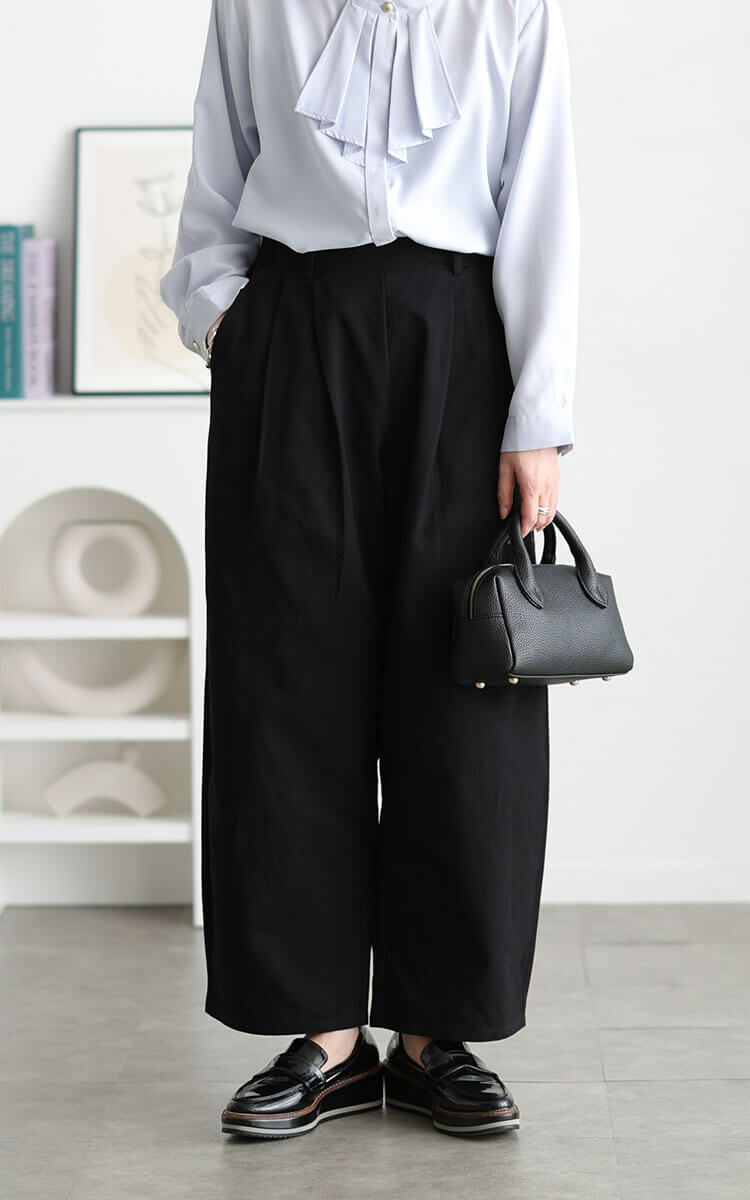 大きいサイズ レディース コットンチノタック入りバレルパンツ ブラック