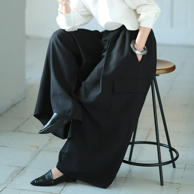 大きいサイズ レディース タックフレアワイドカーゴパンツ