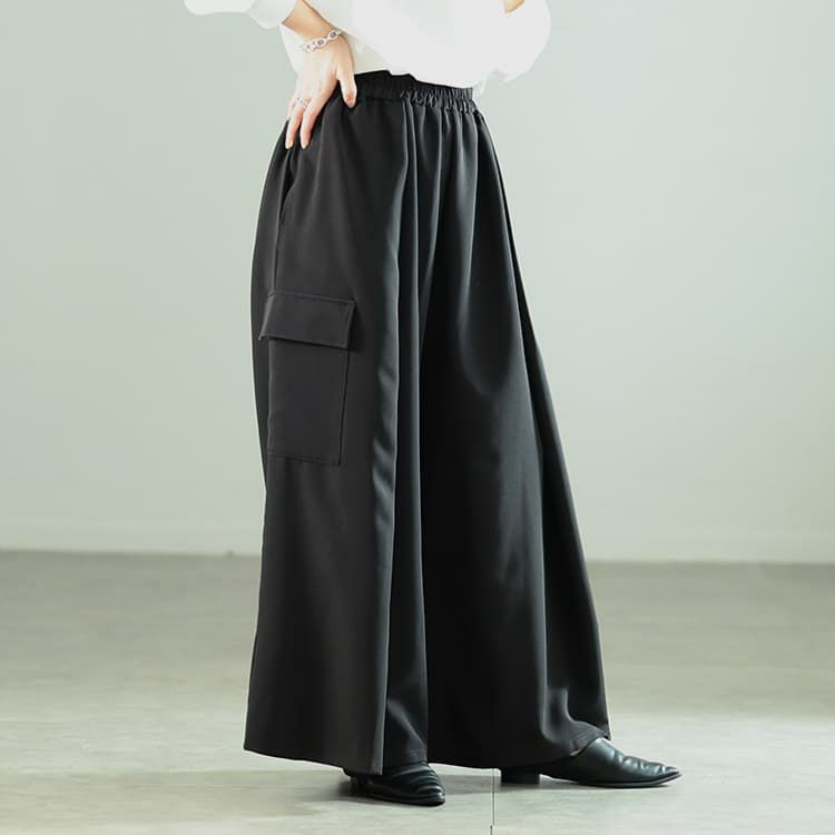 大きいサイズ レディース タックフレアワイドカーゴパンツ